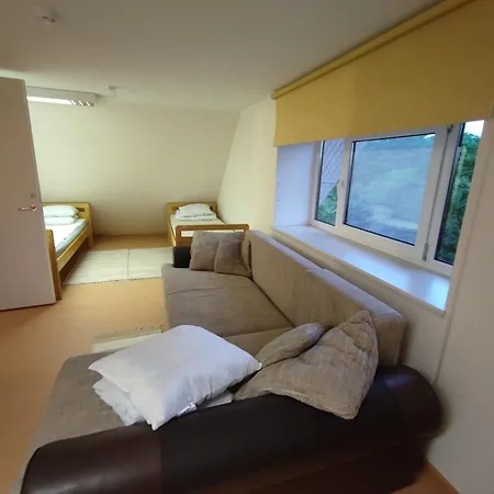 بيت ضيافة Paehklimaee Laagrikeskus