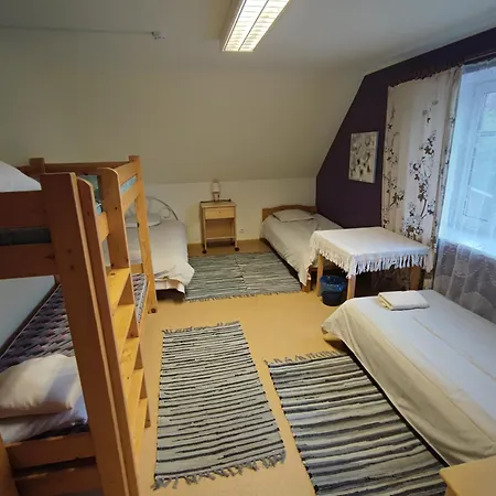 Paehklimaee Laagrikeskus بيت ضيافة *