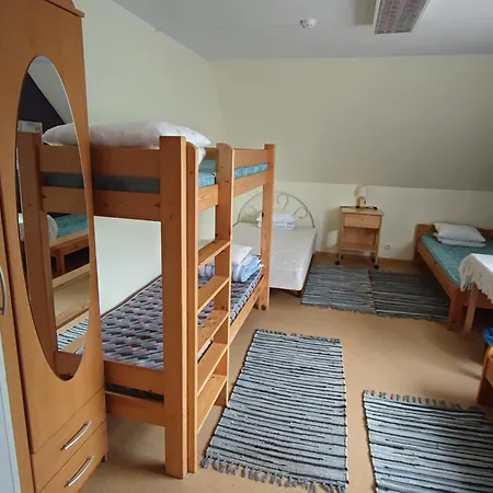 Paehklimaee Laagrikeskus بيت ضيافة *