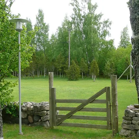 Paehklimaee Laagrikeskus بيت ضيافة Vanamõisa