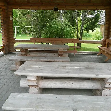 Paehklimaee Laagrikeskus بيت ضيافة Vanamõisa